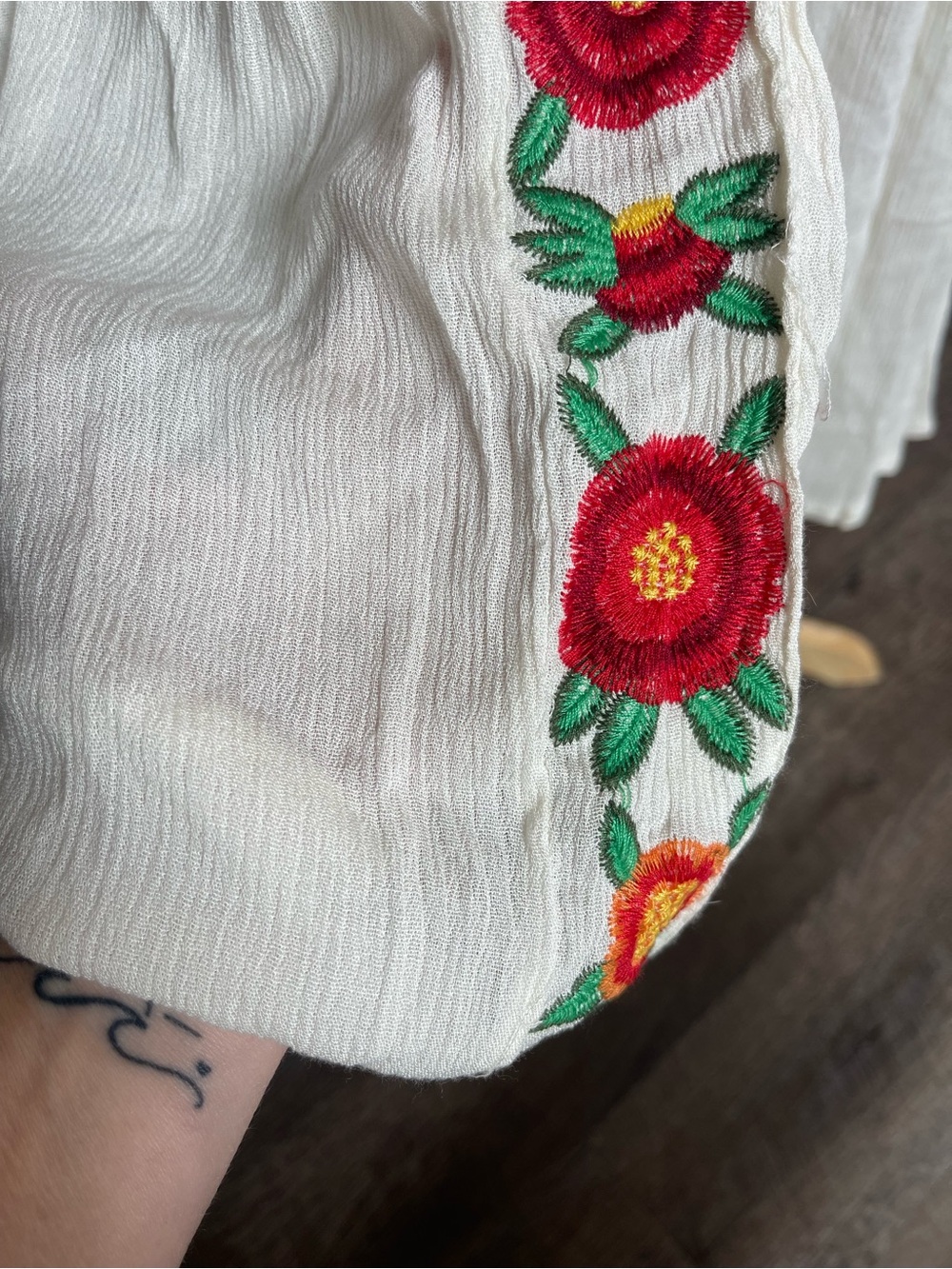 Mo Huan Yi Chu boho embroidered maxi dress - Picture 12 of 13